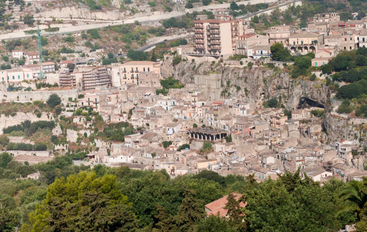 Casa Degli Avi Don Neli, Immersa Nella Natura Modica Exterior photo